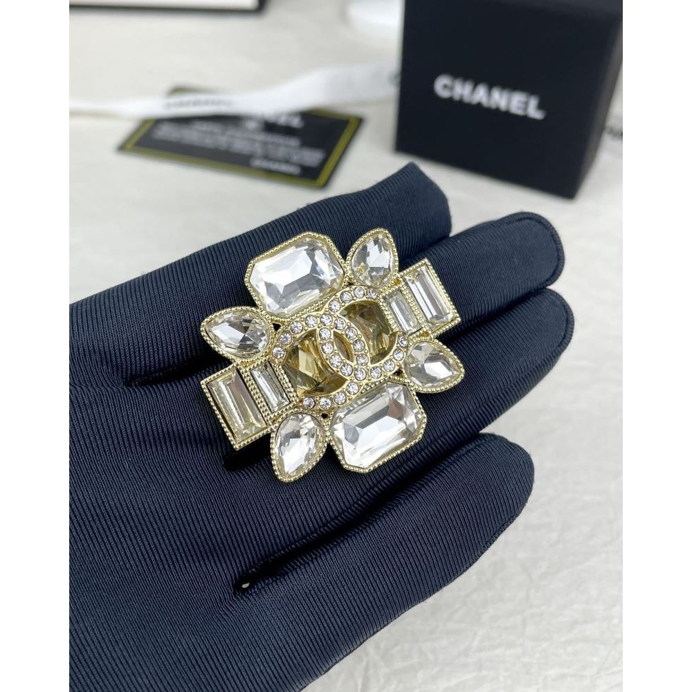 Chanel Brooches - Click Image to Close